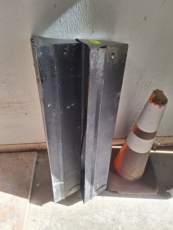 2 Metal Sawhorses