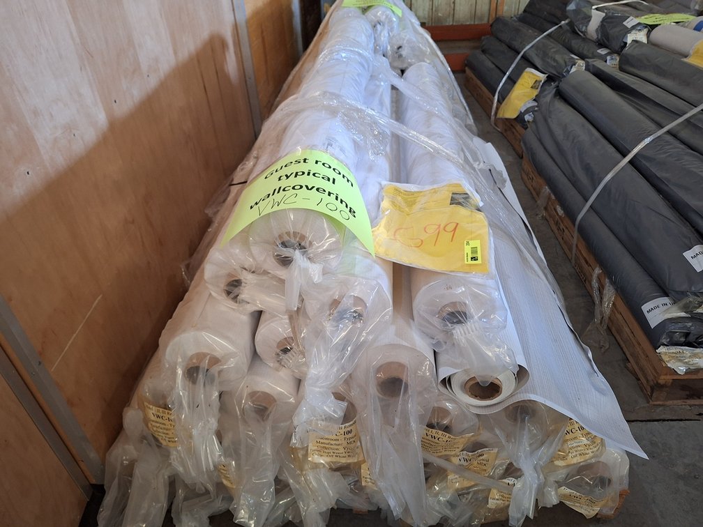 Approx. 26 Rolls Wall Covering, 30 Yards x 5'5"