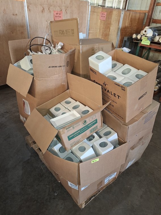 Pallet Assorted, Ceramic Tissue Holders