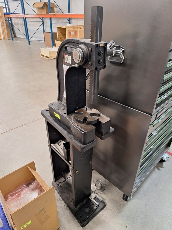 Dayton 3 Ton Arbor Press, Model 3Z949E