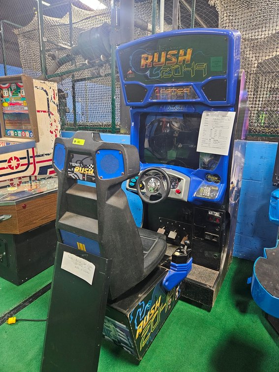 Atari Rush 2049 Video Game, Serial 33336402775