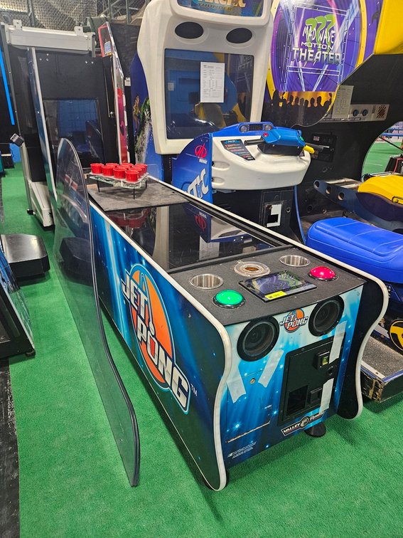 Jet Pong (Beer Pong) Video Game