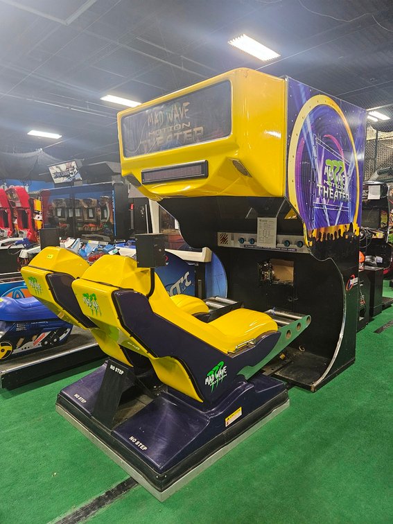 Prime Time Amusements Mad Wave Motion Theater Video Game