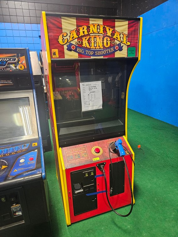 IT Carnival King Big Top Shooters Video Game, Serial 060264C, Needs repair
