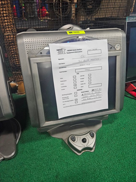 Merit Ion Elite Megatouch Countertop Video Game, Bill Acceptor, Runs but freezes in posting screen