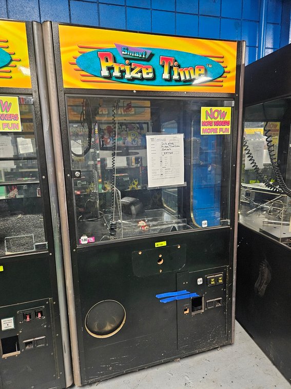 Smart Prize Time Crane Game, Serial 257725, Key snapped off in prize door