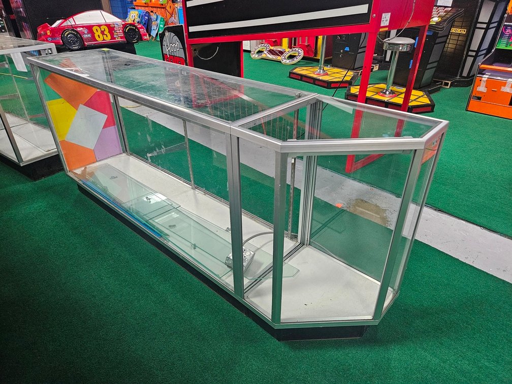 Lighted Glass Showcase, 70"x20"x38" Plus 20"x20"x38" Corner Section