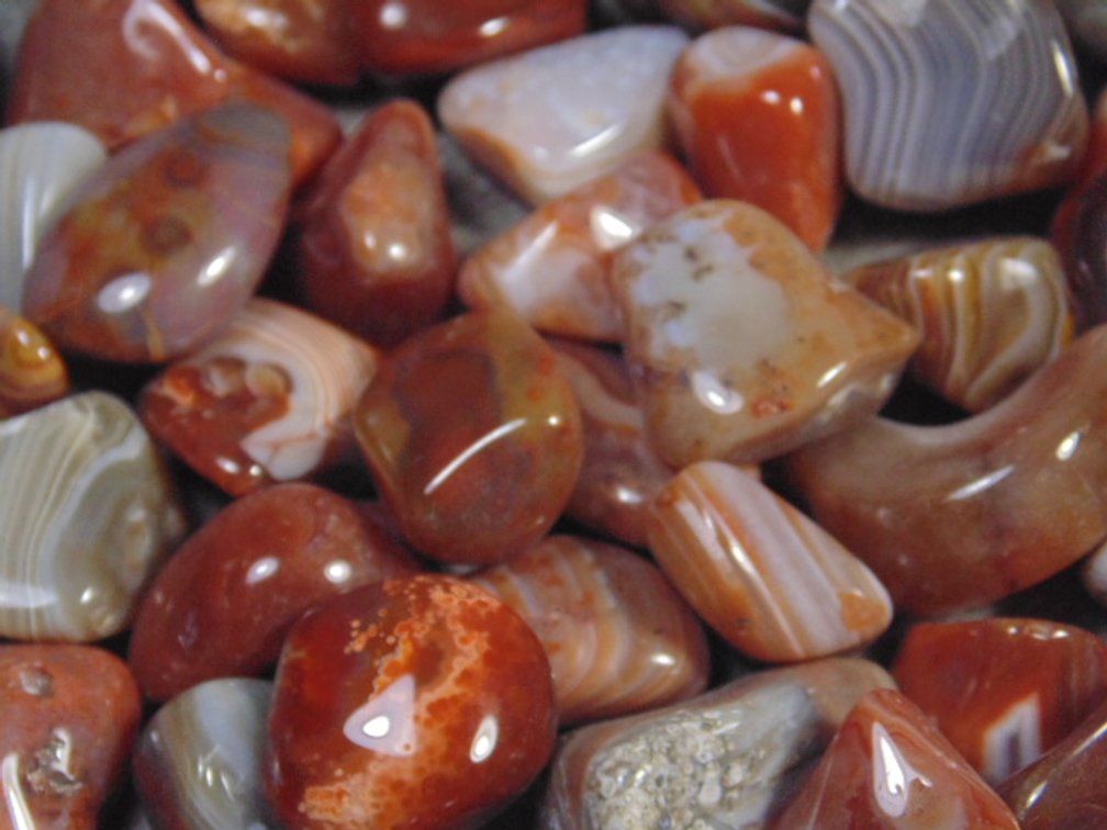 An assortment of polished Lake Superior Agates, 10 ozs