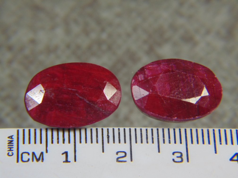 Two faceted Rubys, 5.6 grams