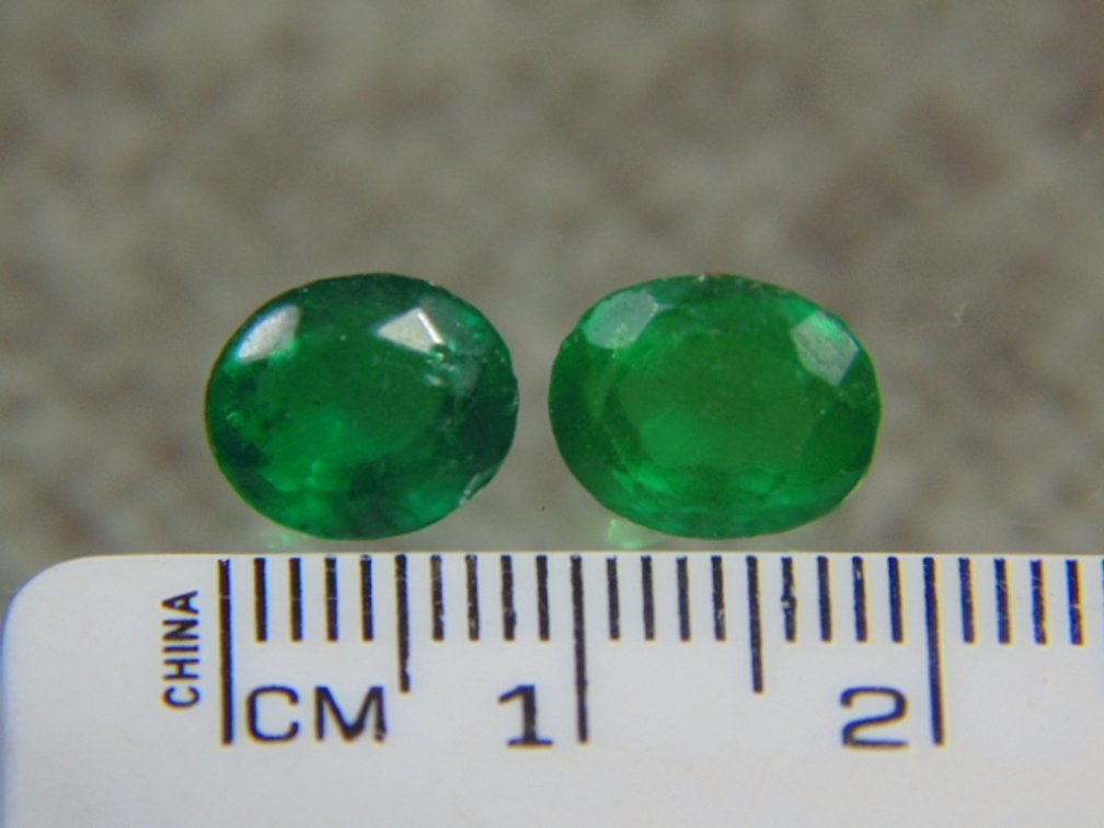 Two faceted Emeralds, 1.9 grams