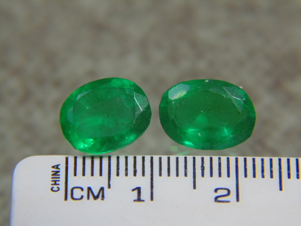 Two faceted Emeralds, 2.8 grams