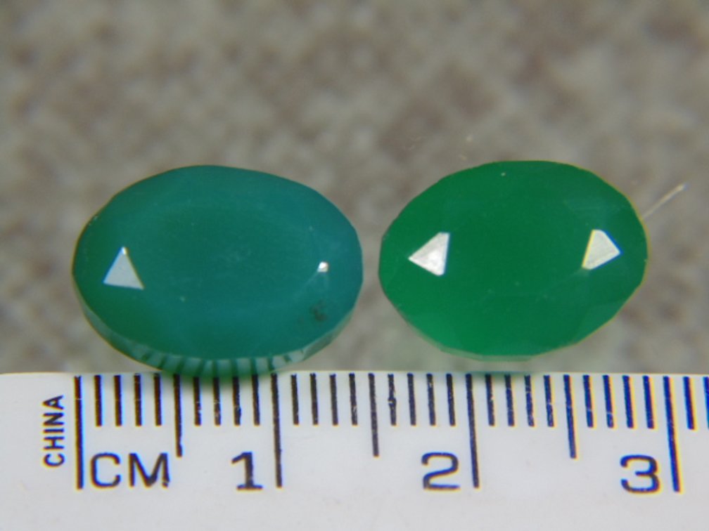 Two faceted Emeralds, 3.5 grams