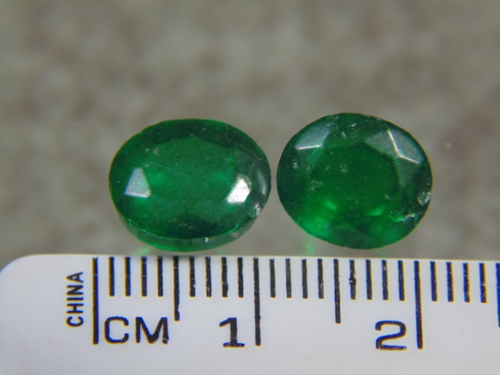 Two faceted Emeralds, 2.7 grams