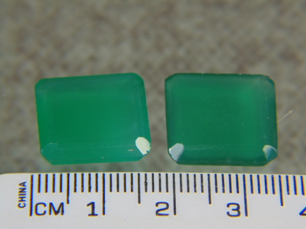Two faceted Emeralds, 4 grams