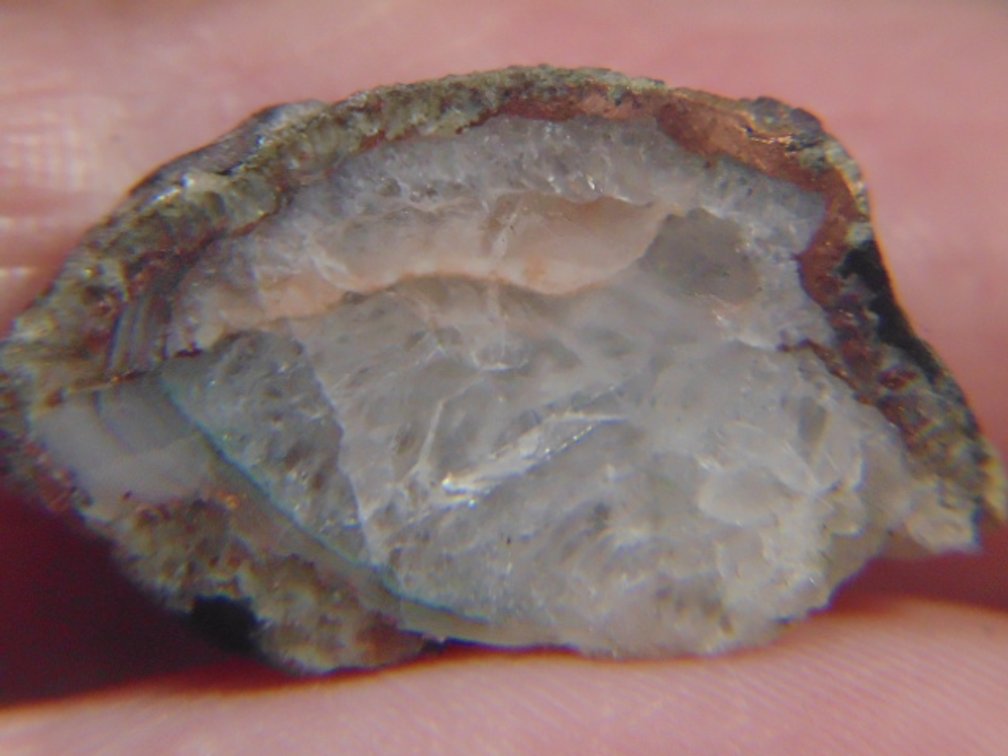 A Copper Replacement  Agate half, 2.4 grams