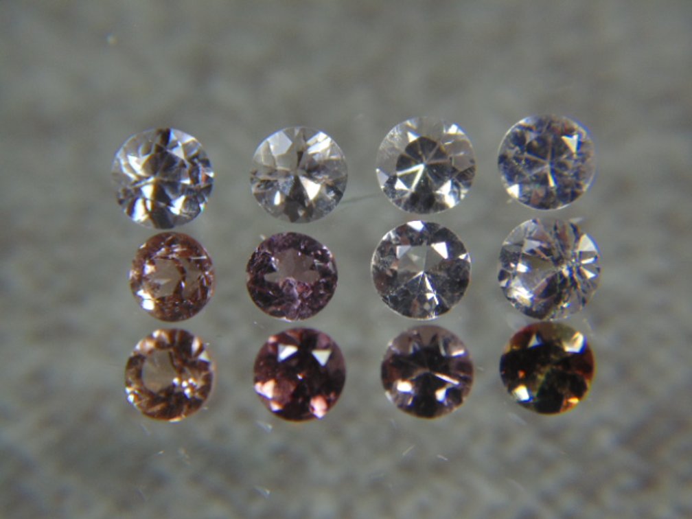 Twelve 5mm Kunzite