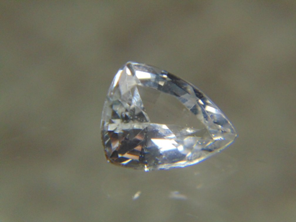 A teardrop faceted stone
