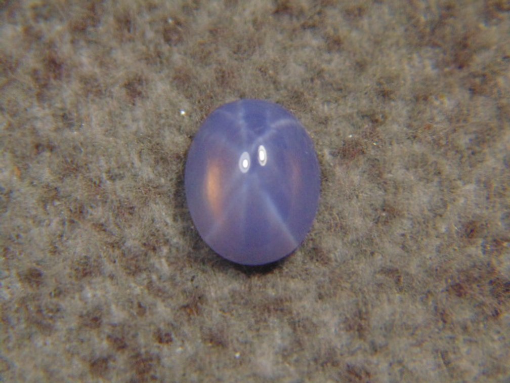 A 6 x 8 mm Linde Star Sapphire, 1.50 ct
