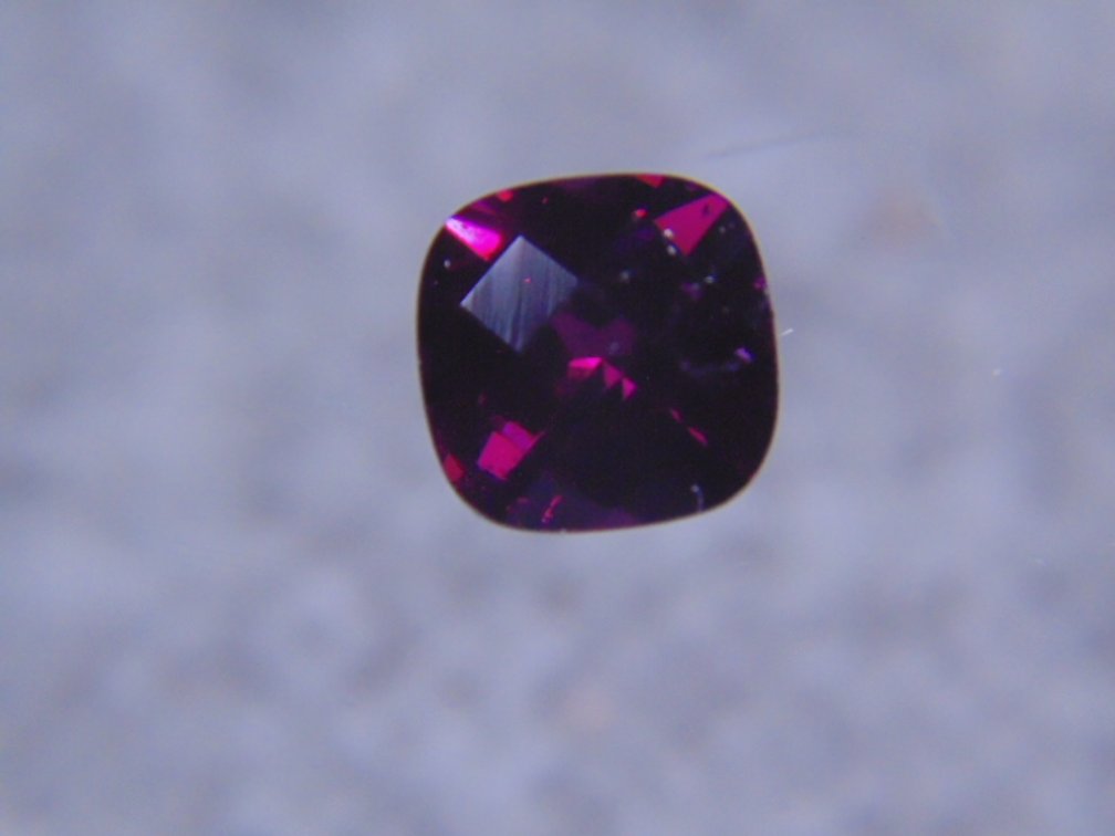 A 8 mm Rhodolite Garnet, 3 ct