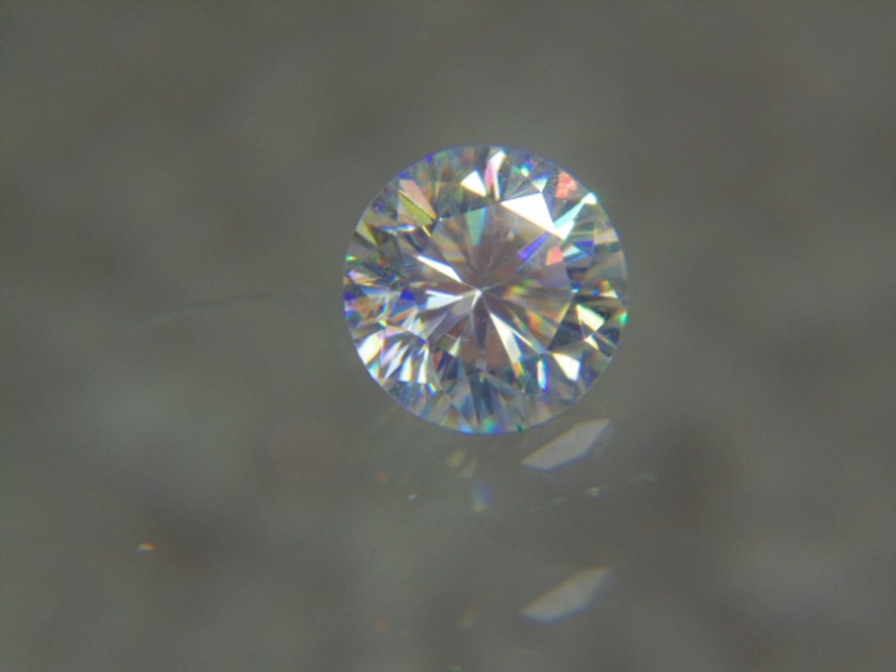 A round Strontium Titanate