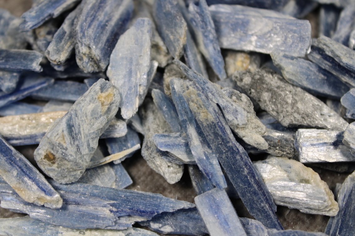 Several Blue Kyanite blades, 8.3 ozs