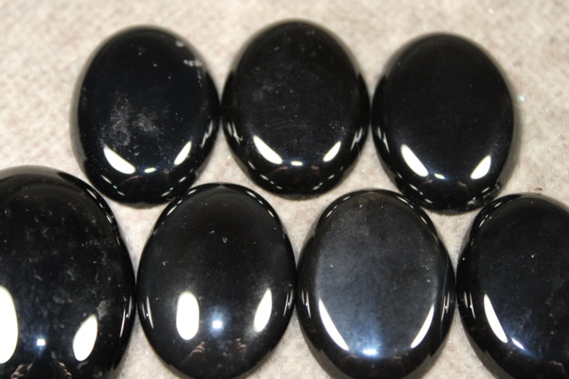 A variety of Black Onyx cabs