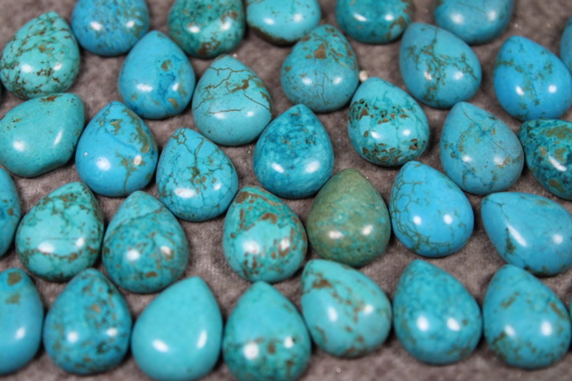 Several natural Turquoise cabs