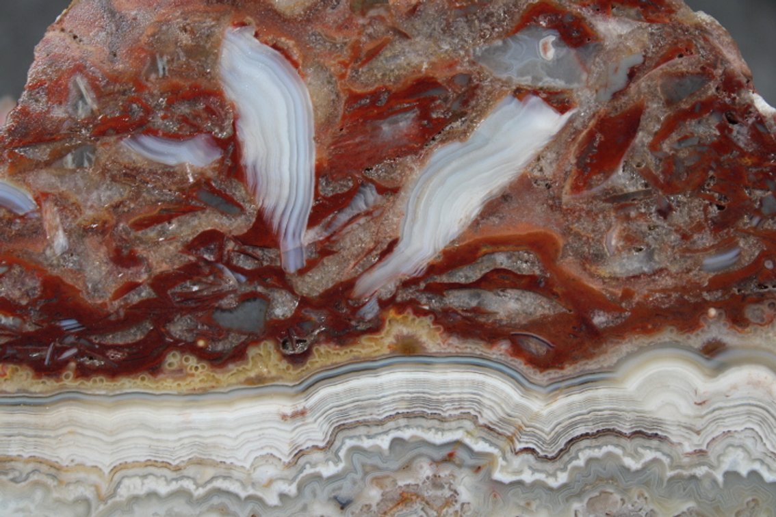 A 4 lb 10 oz Mexican Lace Agate