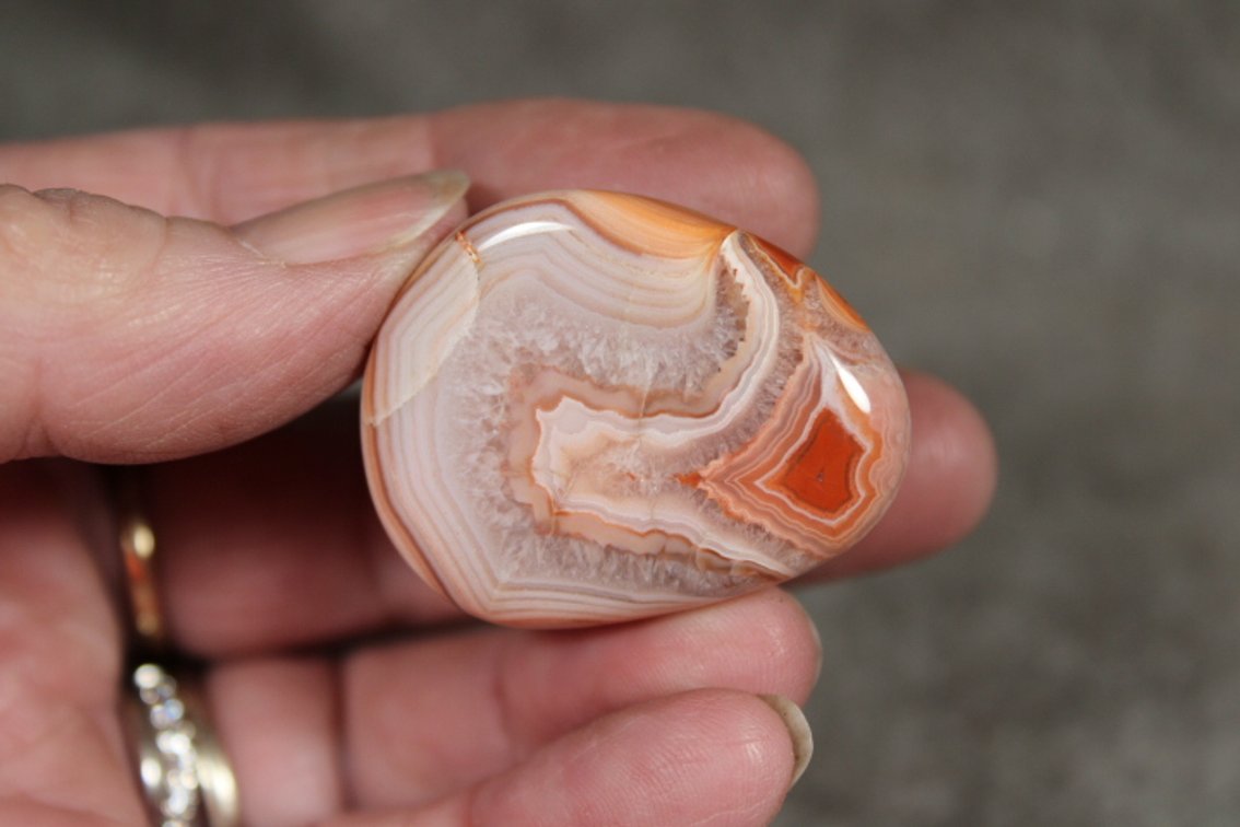 A 1 oz tumbled polished Lake Superior Agate