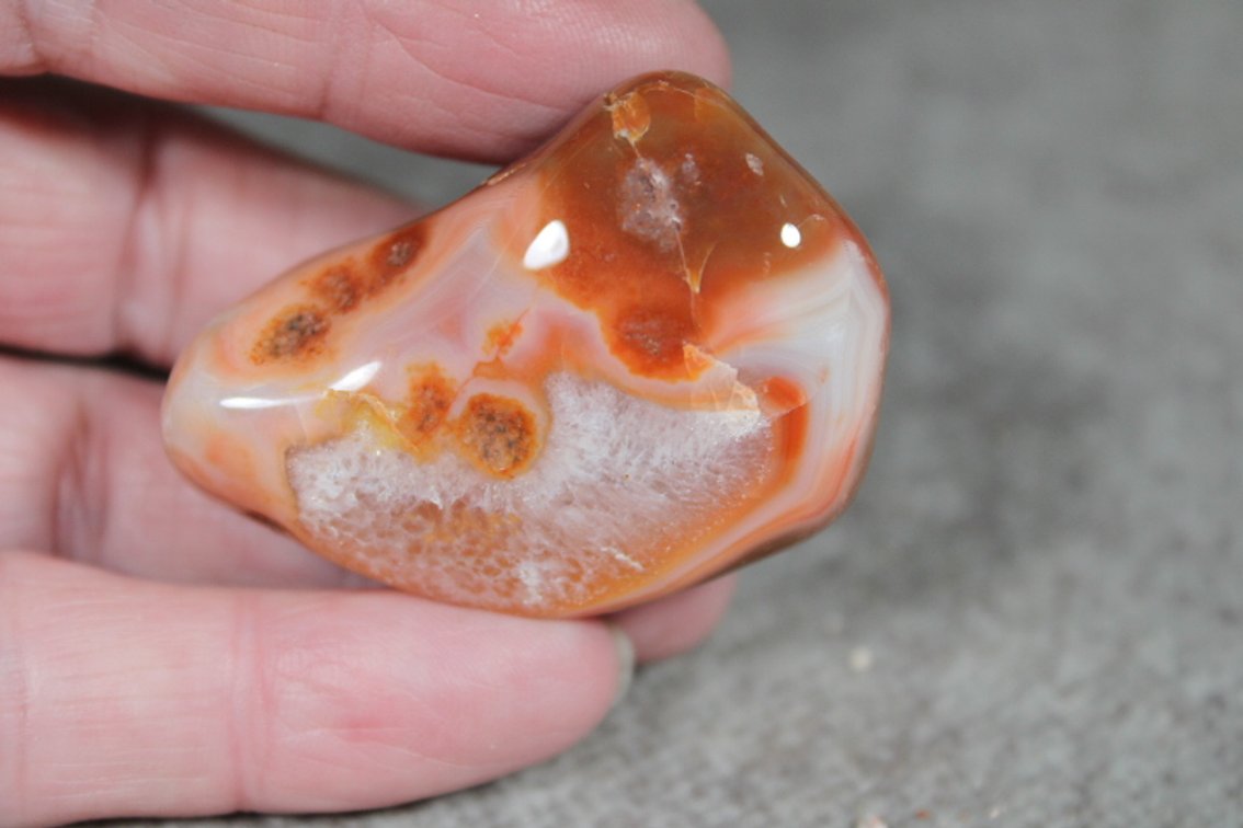 A 1.2 oz tumbled polished Lake Superior Agate