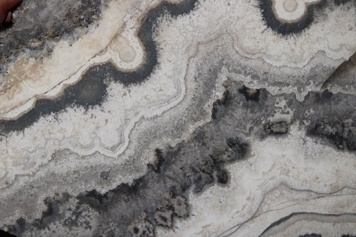 A 2 lb 12 oz piece of Mexican Lace Agate