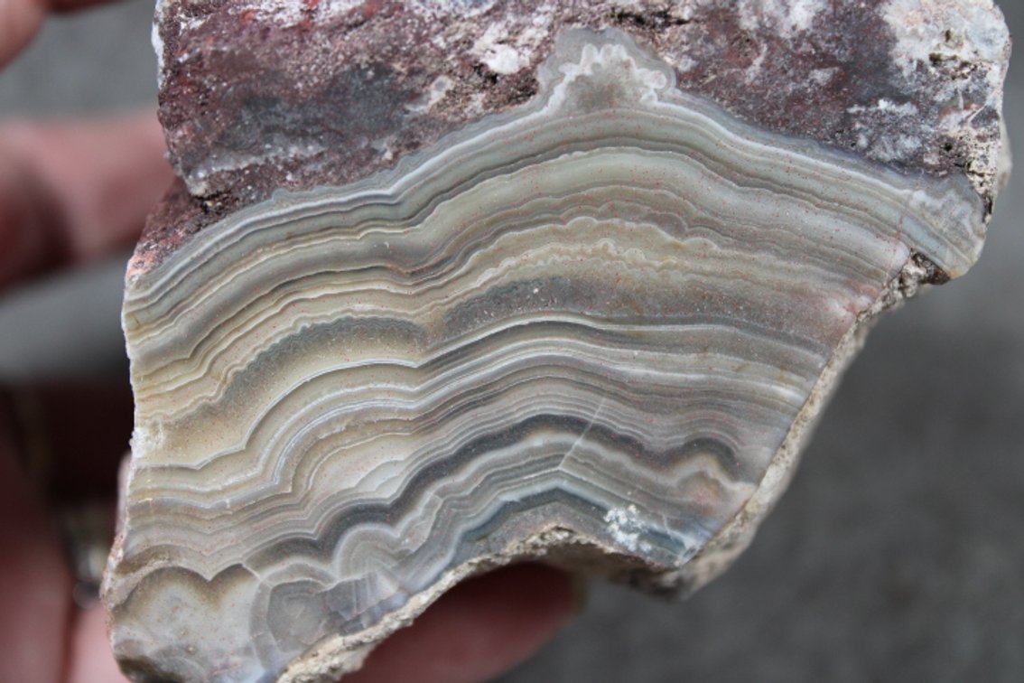 A 1 lb 6 oz Mexican Lace Agate