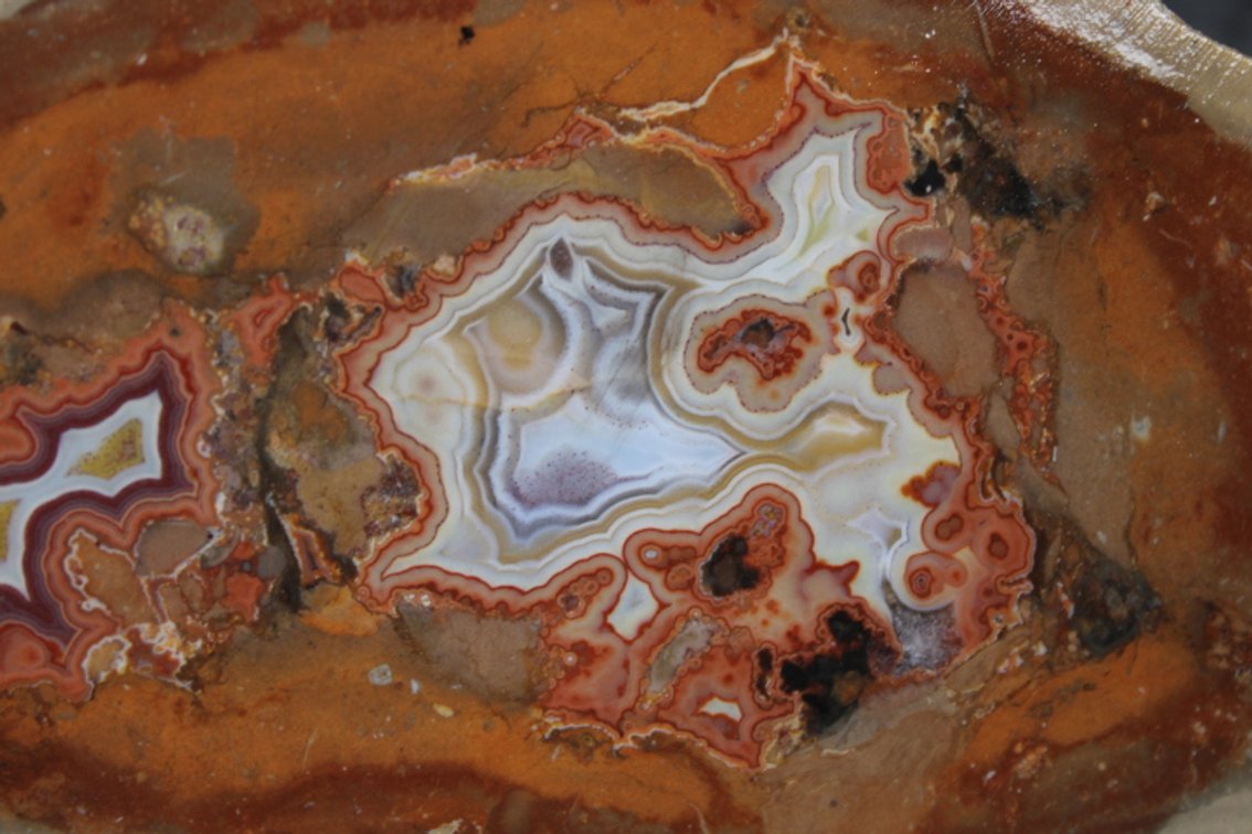 A 1 lb 7 oz Teepee Canyon Agate