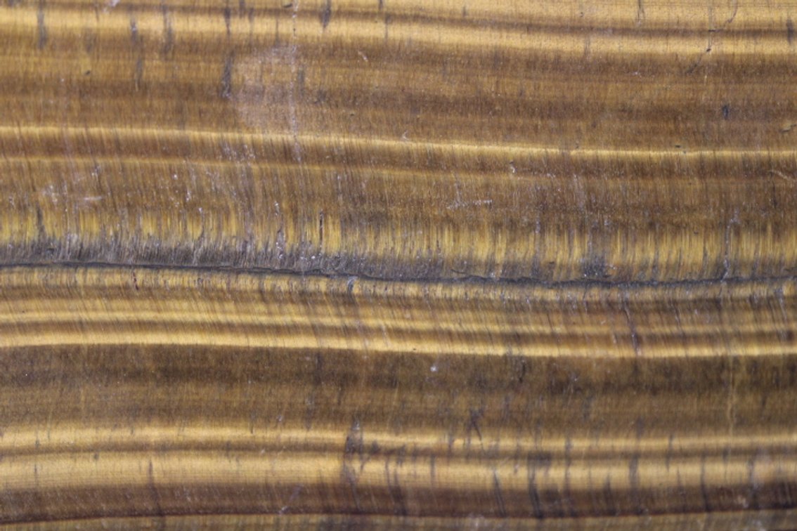 A 2 lb 7 oz piece of Tiger Eye