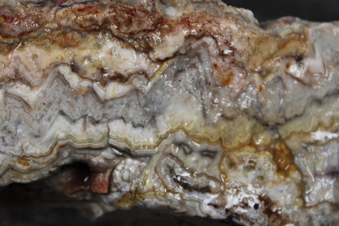 A 2 lb 13 oz Mexican Lace Agate