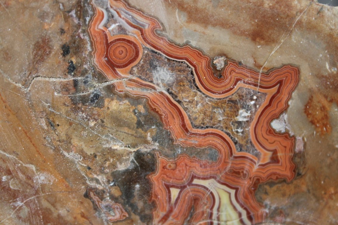 A 2 lb 3 oz face polished Teepee Canyon Agate
