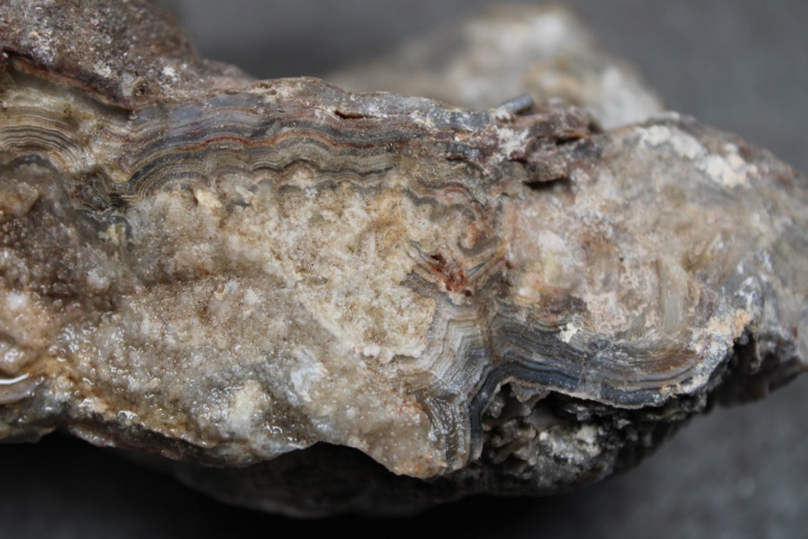 A 2 lb 15 oz Mexican Lace Agate