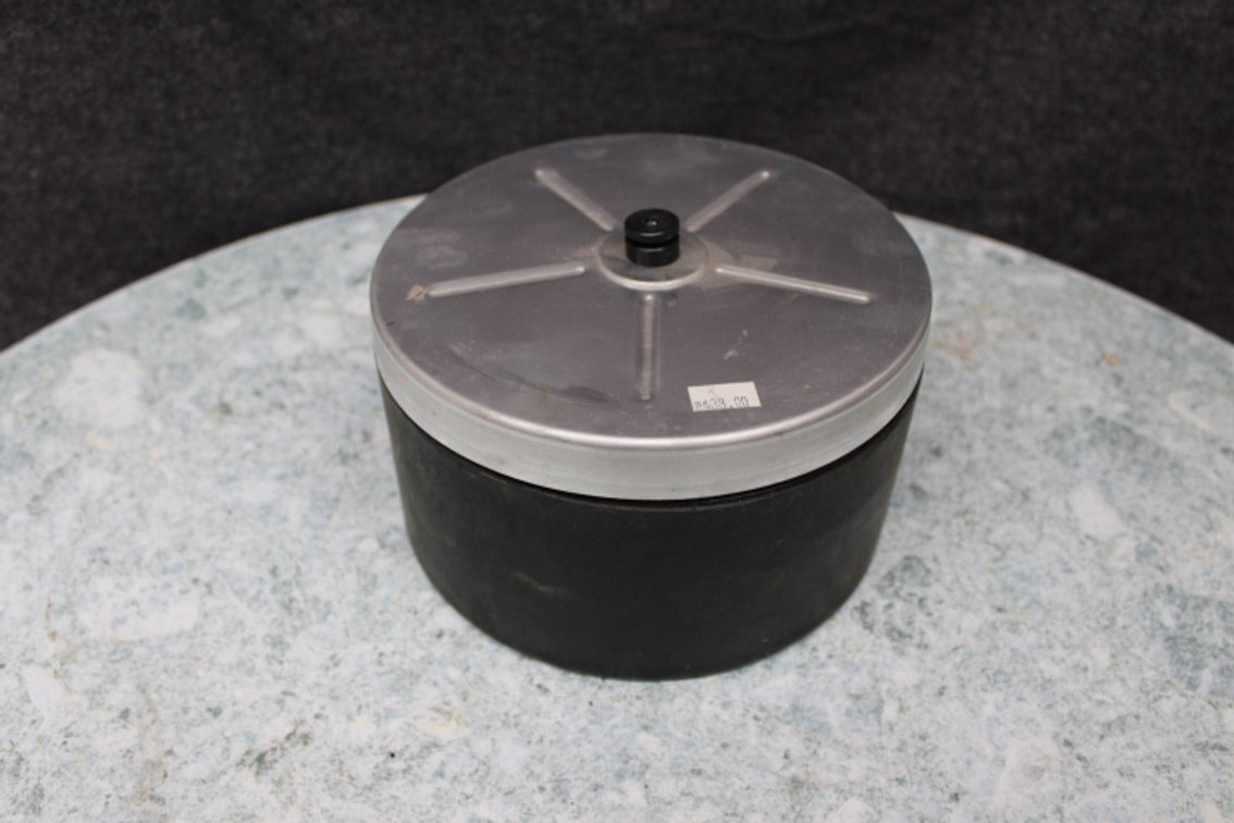 A used Lortone QT 6 barrel, in great condition looks barely used if at all