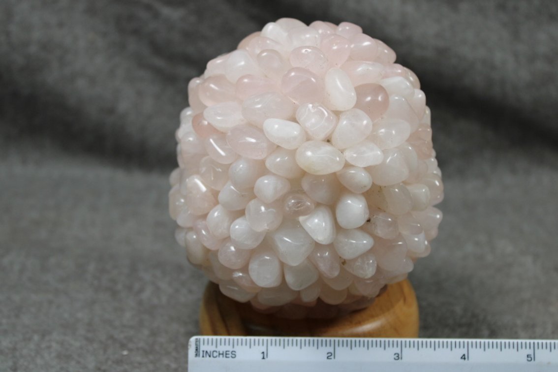 A Rose Quartz lamp with light and cord included