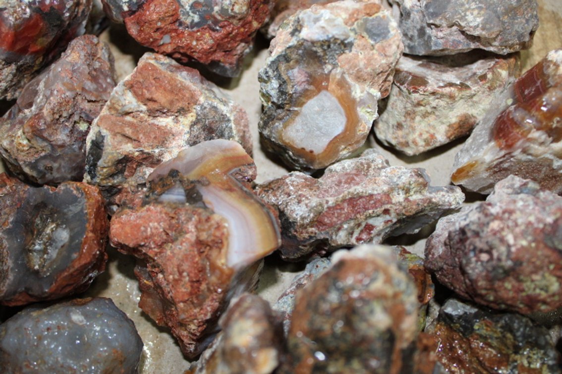 A 10 lb flat of Mexican Agate