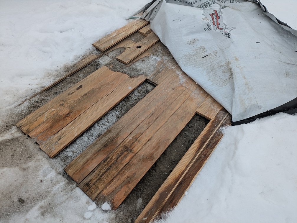 Douglas Fir 5/8"x4" Beaded Ceiling, Kiln Dried, Grade: Outs, 168 Sq. Ft., 12' Lengths