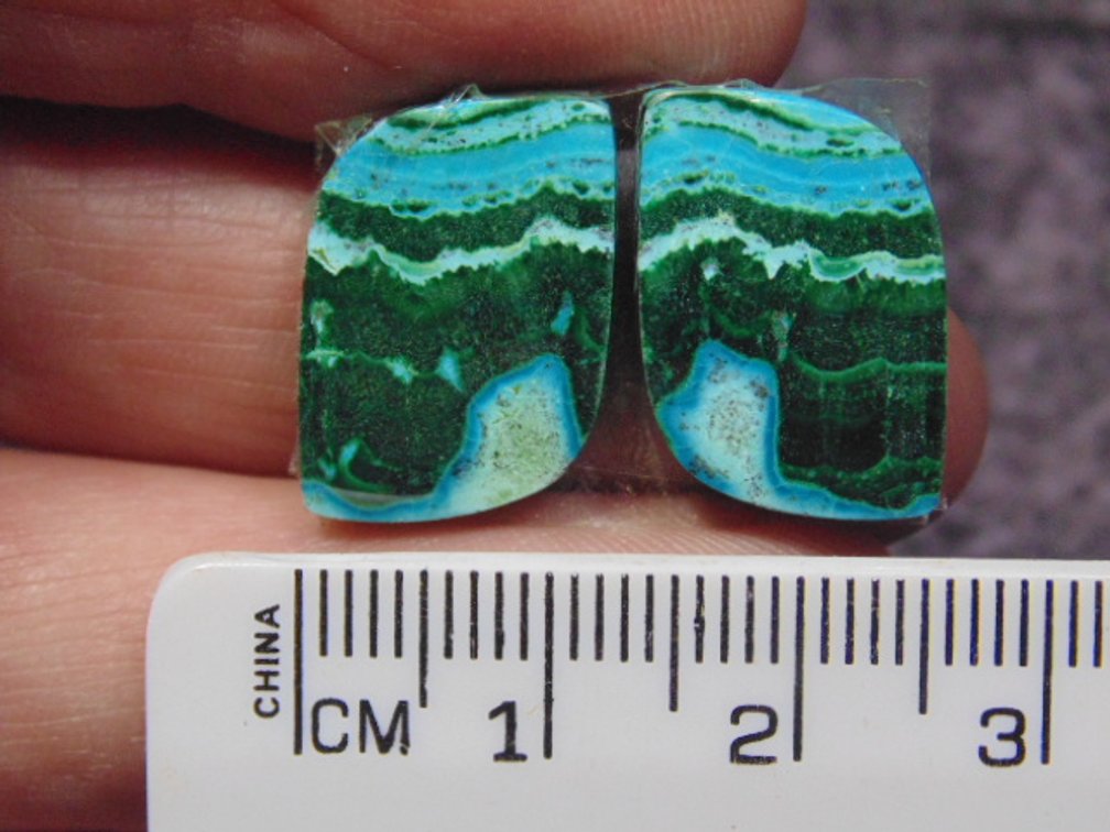 A pair of matching  freeform Malachite/Chrysocolla cabs, weighs 4.3 grams