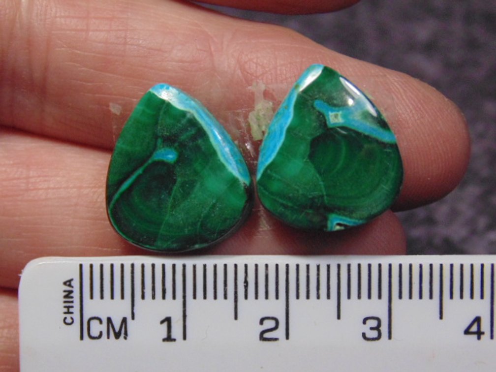 A pair of matching teardrop Malachite/Chrysocolla cabs, weighs 4.7 grams