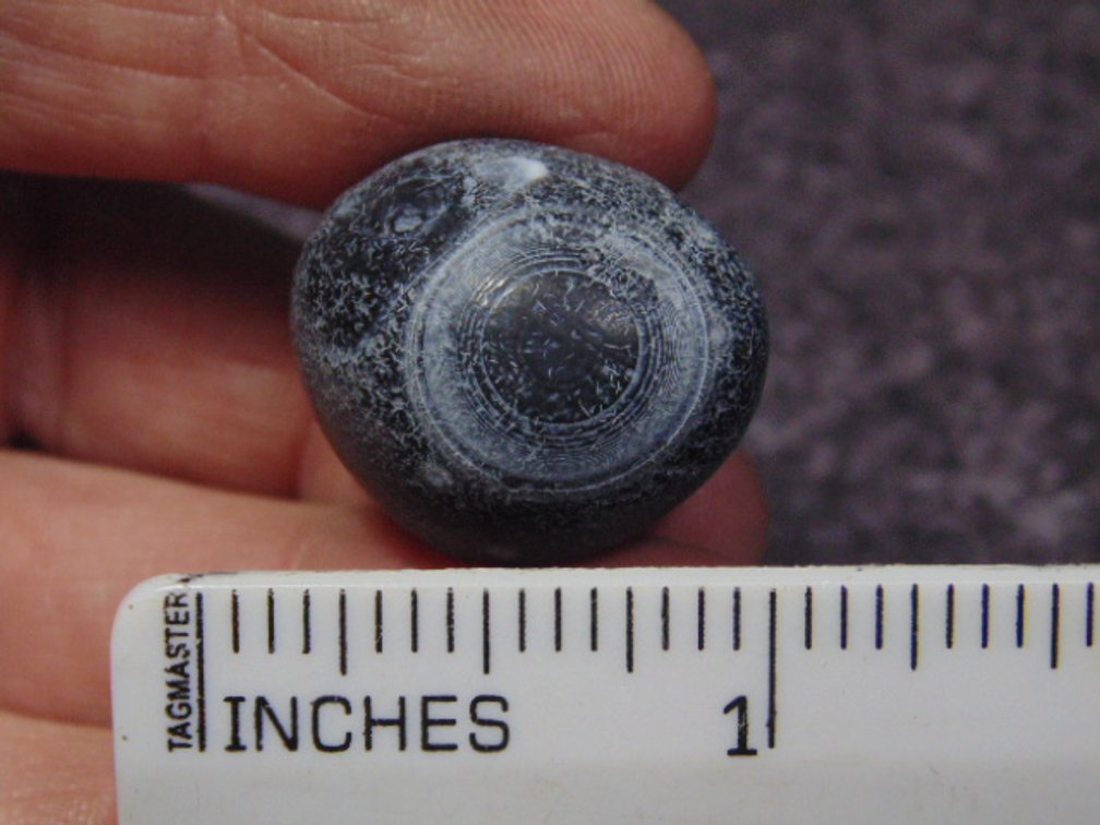 A natural Gobi Eye Agate, weighs 13.8 grams