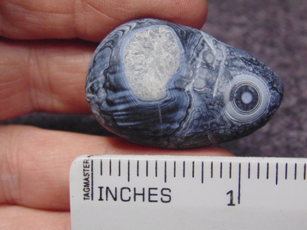 A natural Gobi Eye Agate, weighs 21.5 grams