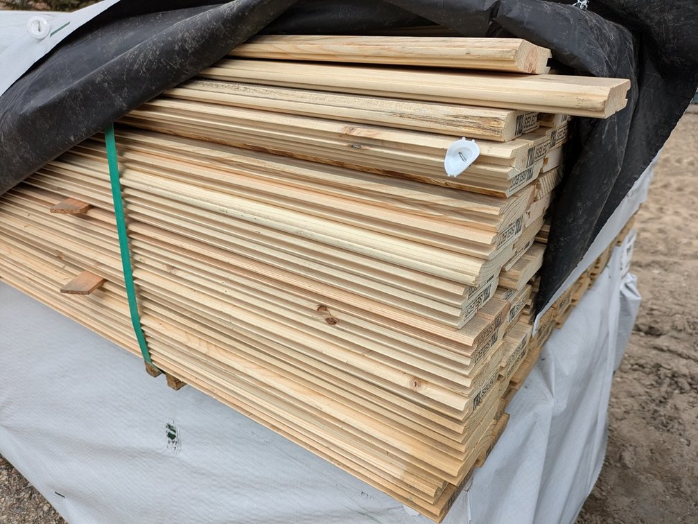 Pine 1"x4" ECB/WP4 Outs, 2550 Linear Feet, 637 Sq. Ft., 10' Lengths