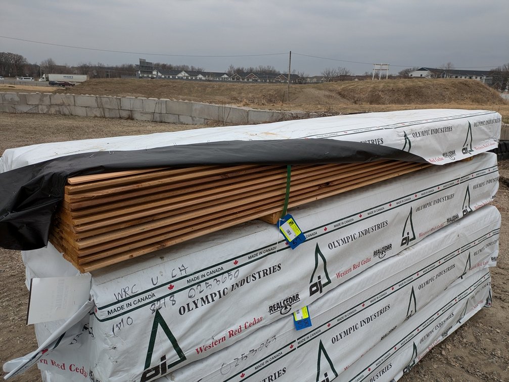 Western Red Cedar 1"x8" Utility Bandsawn, Kiln Dried, 544 Linear Feet, 292 Sq. Ft., 8' Lengths