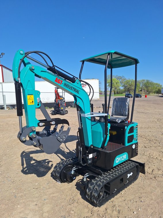 2025 AGT Mini Excavator, Model QH12R, Serial QH12R202502250276, 420cc Gas Engine with EPA, 14" Bucket, 4' Long Tracks, 36.5" Wide Base, 6" Wide Tracks, Hydraulic Boom and Bucket Controls, Unused
