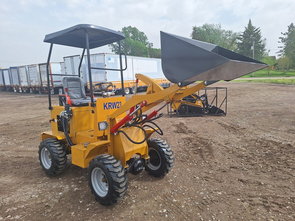 2025 AGT Wheel Loader, Model KRW23, Serial KRW232025L0215255, RATO, 23 HP, 16.8KW, Gasoline Engine with EPA, BKT, 2 Cylinders, Unused