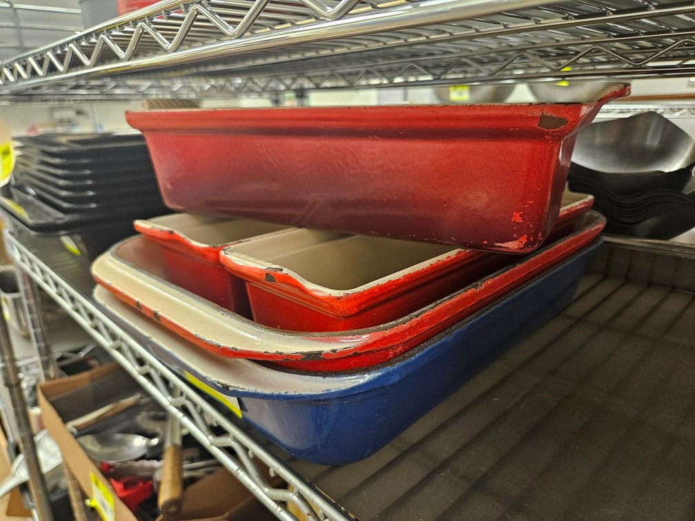 5 Assorted Le Creuset Baking Pans